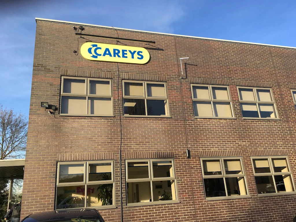 Commercial aerial installation on office building