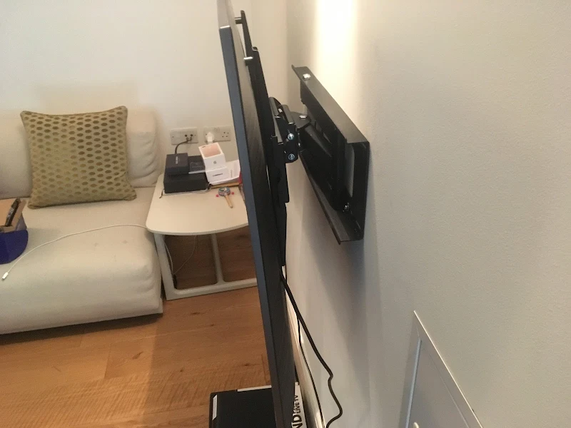 Side view of slim TV wall mount